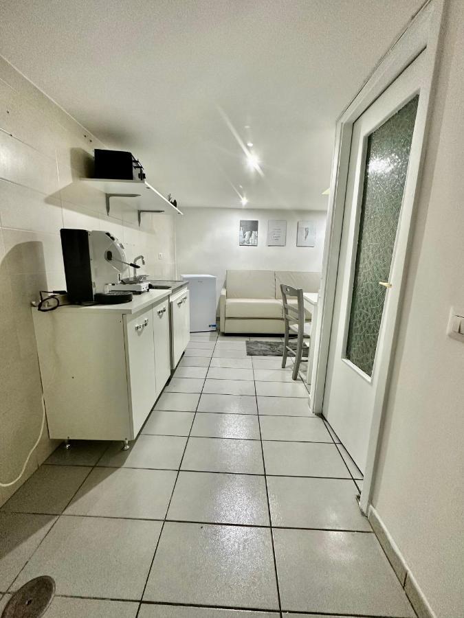 Casa Vacanza Nonna Dora Νάπολη Εξωτερικό φωτογραφία